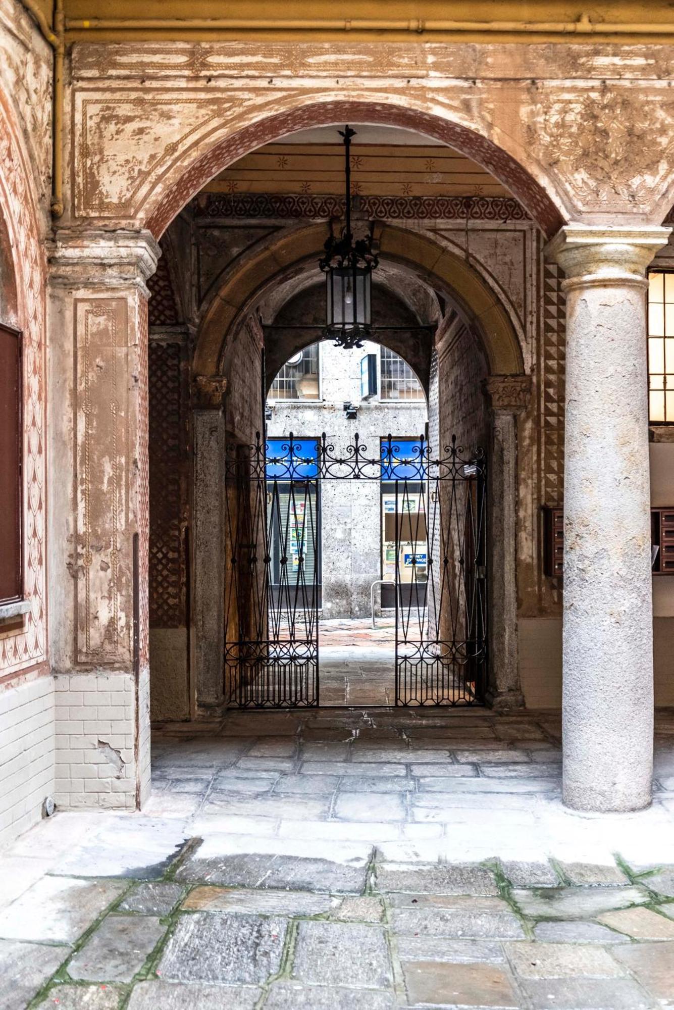 Dream Suites Milano Duomo Екстериор снимка